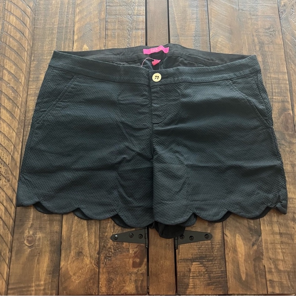 Lilly Pulitzer Onyx Black Buttercup Stretch Shorts